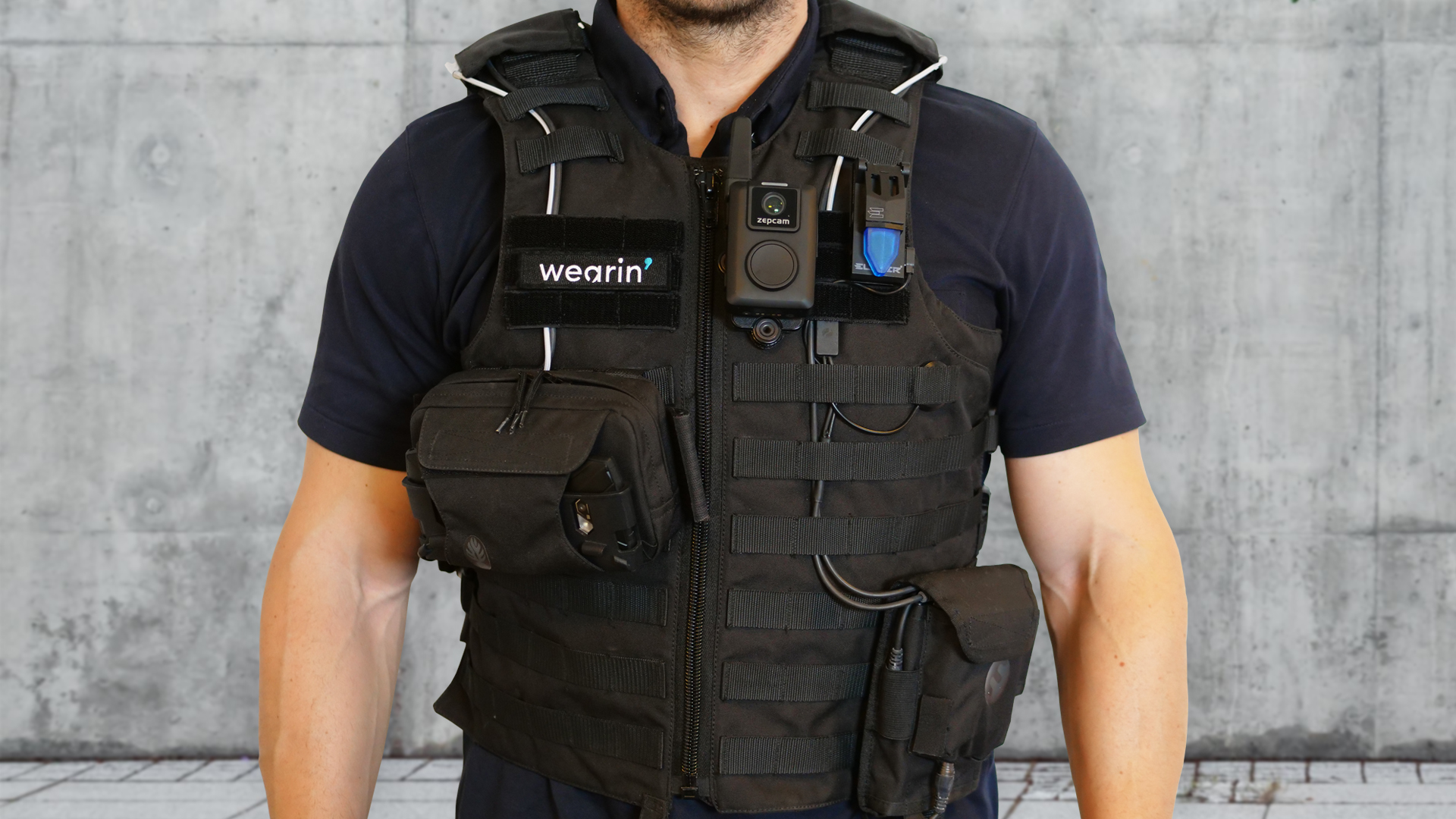 Wearin’ tactical vest with integrated ZEPCAM™ bodycam for real-time video transmission
