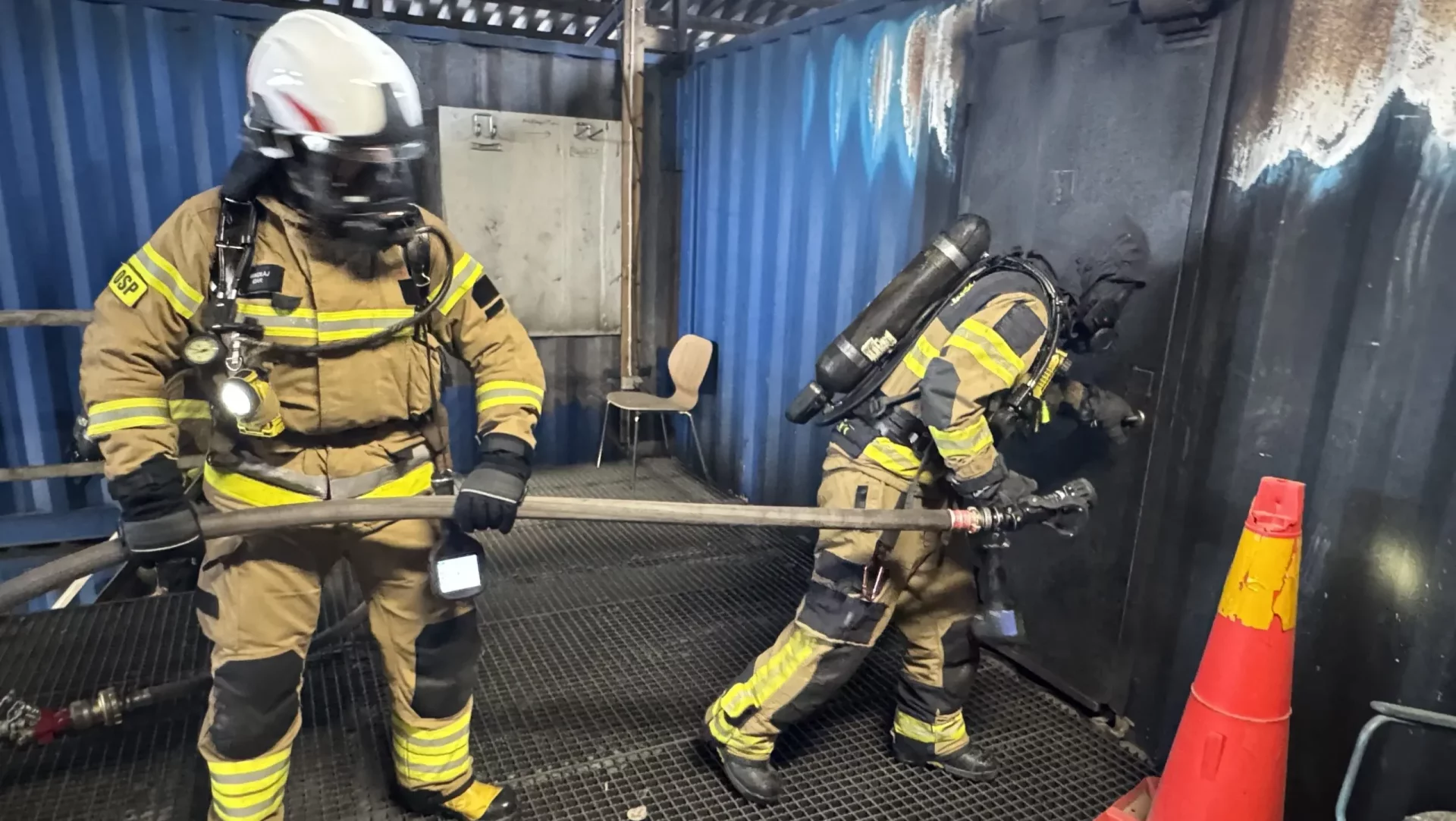 Firefighters equipped with Wearin’ smart gear during the SYNERGISE field test in Wangen