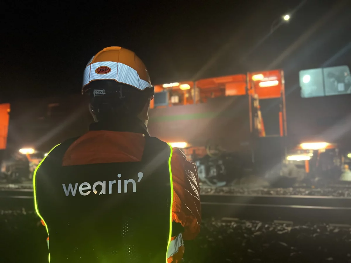 Railway workers use Wearin’s wearable tech to stay safe